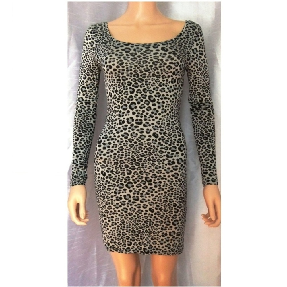 Leopard print Stretchy Sheath Dress, Size 4